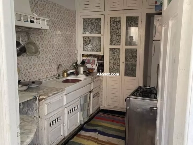 طابق أول للبيع