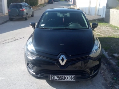 A vendre clio 4 lif 40500d A vendre clio 4 lif 40500d
