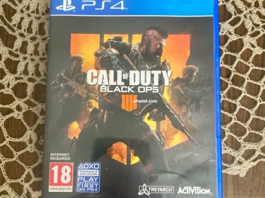 PS4 SLIM IMPORTÉ DE ITALIE 