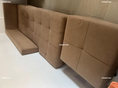 Salon (2 canapés + 1 pouffe)