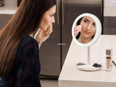 Miroir lumineux LED NuBrilliance Beauty Breeze avec ventilateur