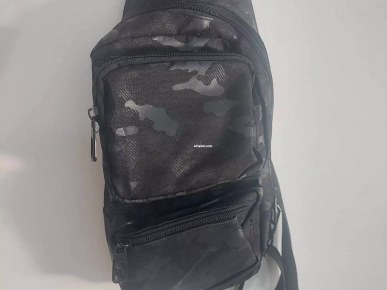 un sac à dos LC WAIKIKI en bon état