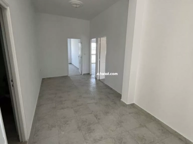 Bureau 100 m2, à Kalaa Kebira face au stade municipale