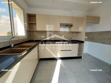 Appartement S+2 à La Soukra MAL1273