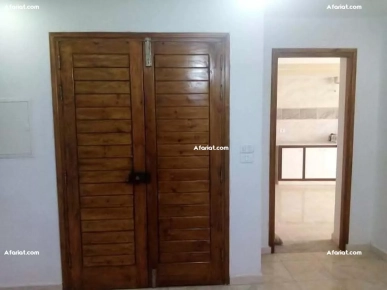 Appartement plus entrepôt