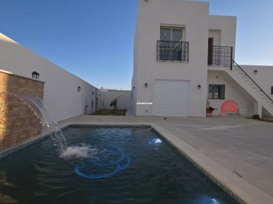 Vente villa avec étage à Houmt souk Djerba ZU  V 752