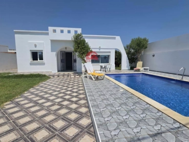 Villa S 2 avec piscine à vendre à Tezdaine Djerba ZA
