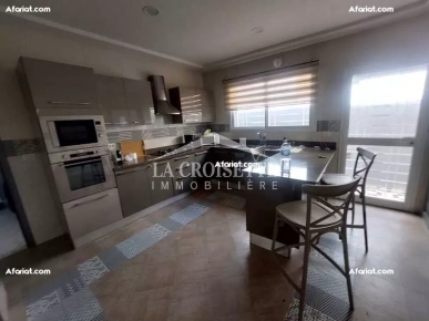 Villa S+5 à La Marsa MVL0098