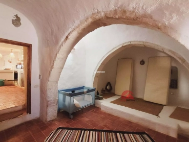 HOUCH TYPIQUE AVEC PISCINE À DJERBA