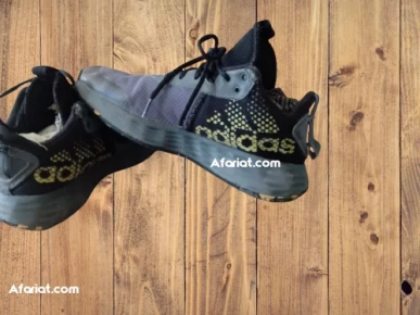 je vends adidas pointure 38 bon ety