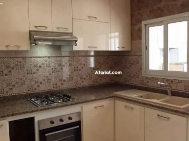 Appartement / condominium de 3 chambres et 2 salles de bain à Nor