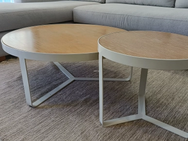 A vendre 2 tables rondes