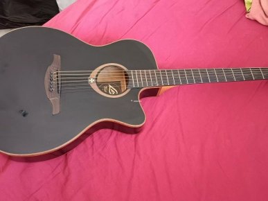 Guitare électro acoustique LAG Tramontane T100ACE