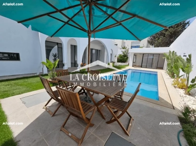 Villa S+4 avec piscine à La Soukra MVV0370