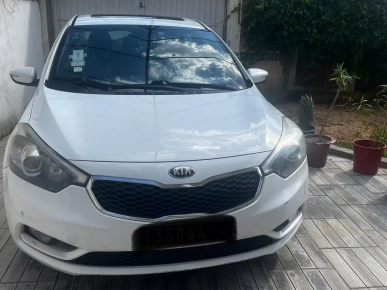 À vendre : Kia Cerato 2013 – Importée de Dubaï