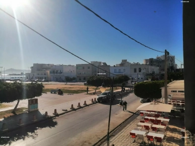 Immeuble inachevé a la goulette vue mer