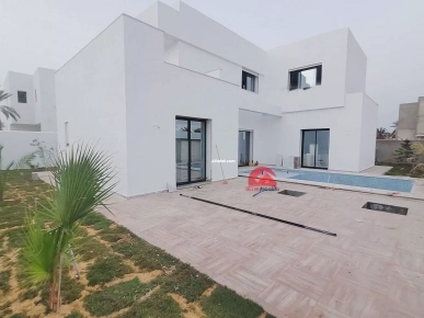 VILLA AVEC PISCINE TITRÉE  À DJERBA - RÉF V620