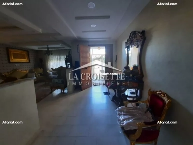 Villa S+7 avec deux appartements à La Marsa  MVV0077