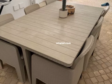 Salon de jardin 6 places + 2 transats