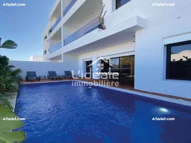 A vendre Appartement RDC avec piscine à Hammamet