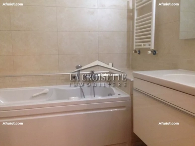 Appartement S+3 avec terrasse à La Marsa MAV1631