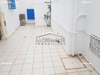 Villa S+5 avec piscine à Sidi Bou Said  ZVL0888