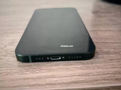 iphone 13 Alpine Green