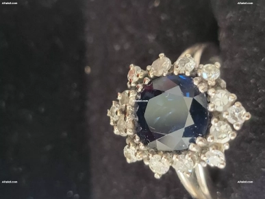 Bijou d'Époque : Bague Faite Main, Saphir et Diamants