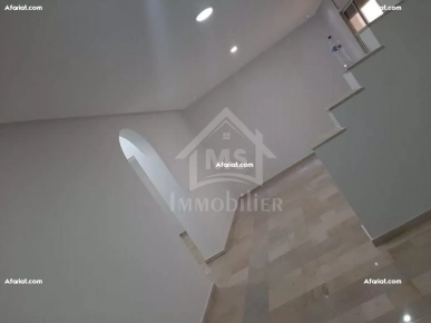 Appartement RDC S+2 tout neuf à vendre à Manaret El Hammamet