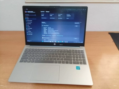 PC Portable HP – 16 Go RAM / SSD 237 Go – Très bon état