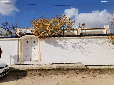 Villa et maisonnette "dar arbi" emplacement et superficie idéal