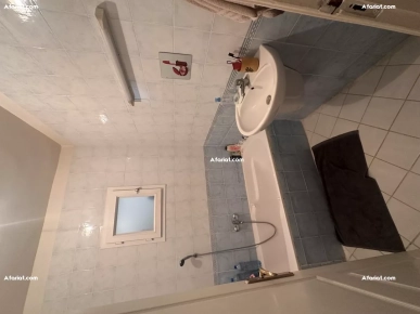APPARTEMENT S+2 80m2 climatisé vu mer dans résidence Raoued Plage