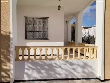 Villa et maisonnette "dar arbi" emplacement et superficie idéal