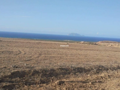 à vendre terrain au bord de la mer