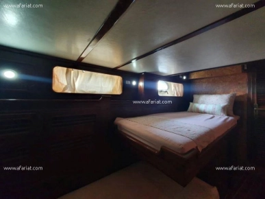 Bateau FLOTTANT(Réf: L2369)