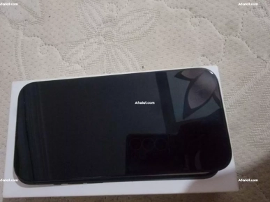 iphone 15 comme neuf jamais réparer