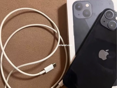iPhone 13 très bonne état