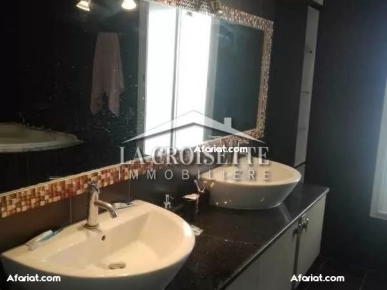 Villa meublée S+6 avec piscine à La Marsa MVV0211