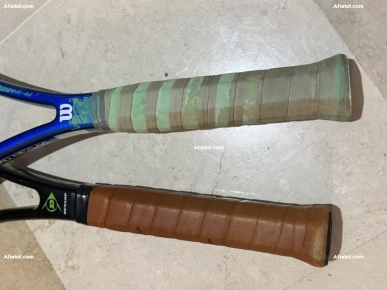 2 raquettes de tennis