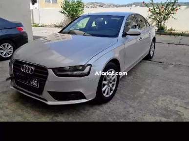 Audi A4 ili hachto 21224945 whatsapp