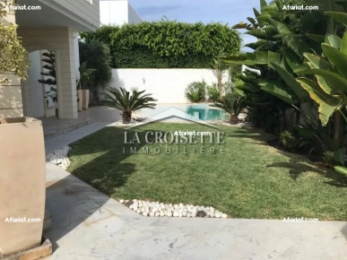 Villa S+5 avec piscine à Gammarth  MVL0013