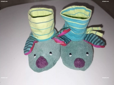 chaussures  et pantoufle  bébé  et enfant k