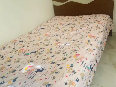 2 lits place et Demi avec matelas a 550 dt