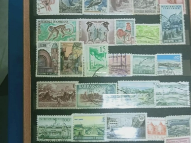 TIMBRES DE COLLECTION