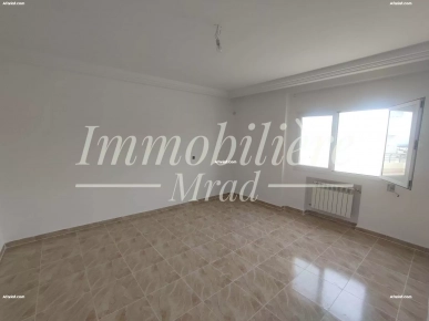 AV un appartement S+3  à L’AFH Mrezga