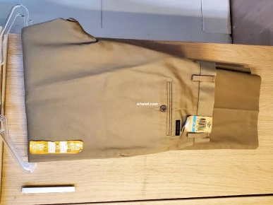 سروال Dockers جديد 