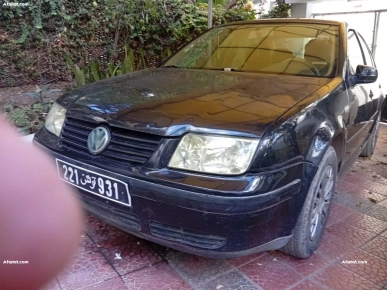 MISE EN VENTE D'UNE  WOLSVAGEN BORA -DISPONIBLE SUR BIZERTE -