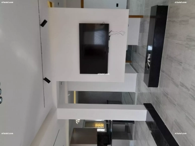 villa à vendre sur un terrain de 700 mètres carrés à borj el Amri
