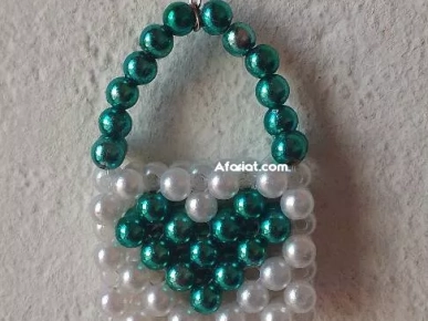 porte clé en perl et cristal