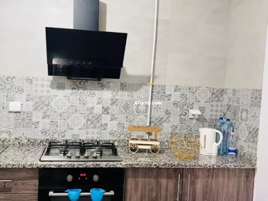 À LOUER – APPARTEMENT S+3 HAUT STANDING – JARDINS DE CARTHAGE